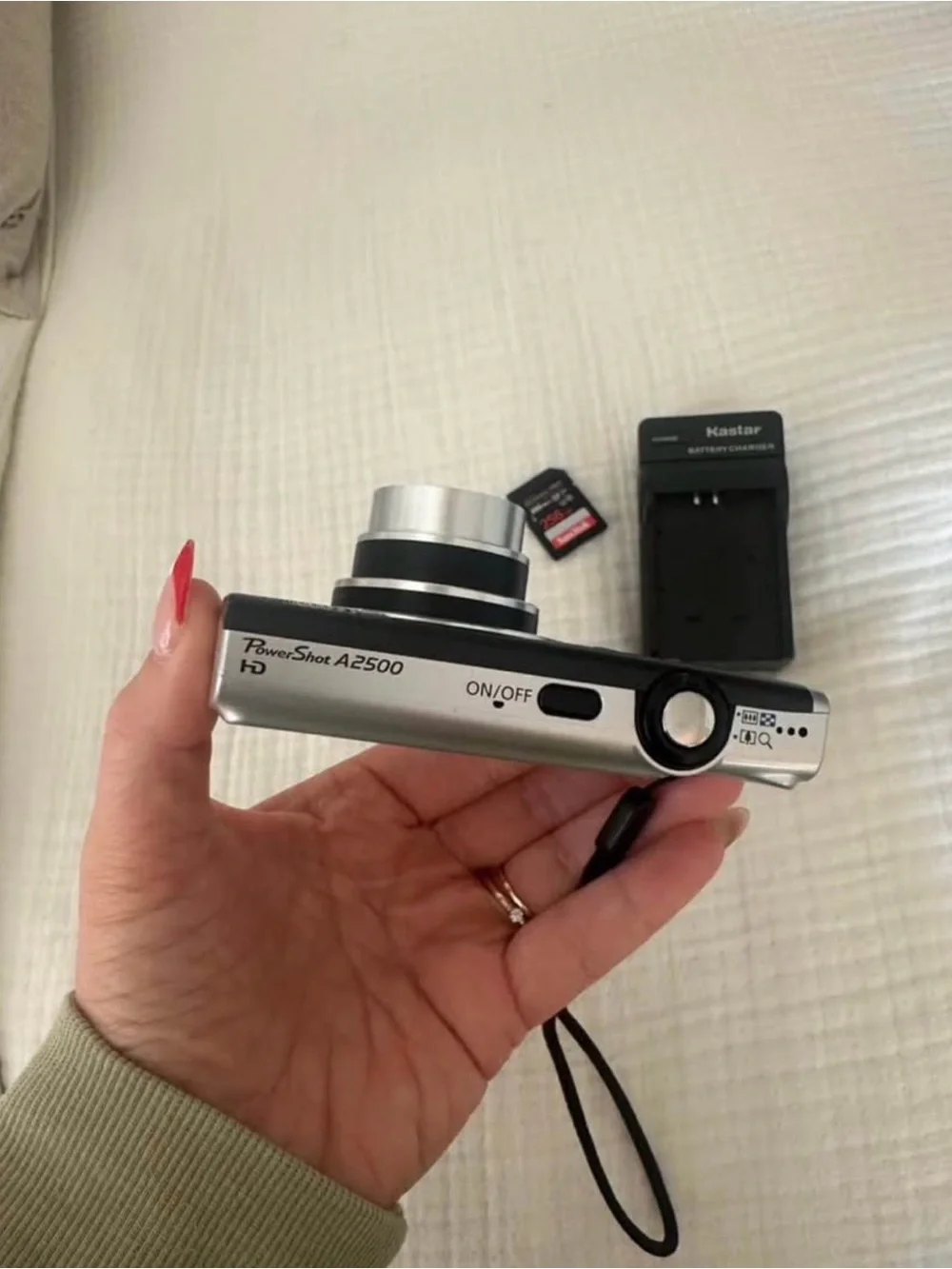 Canon PowerShot A2500 Digital Camera